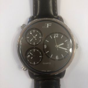 JF J. Ferrar big face watch